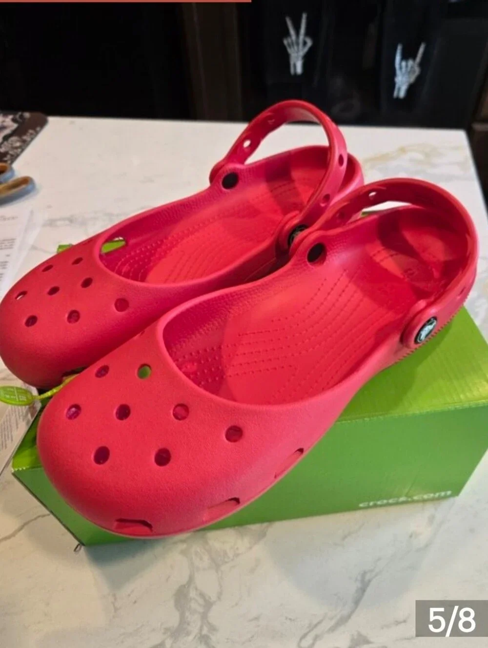 NWT! CROCS Classic Mary Janes In Cherry Red. Size 8 - Picture 4 of 7